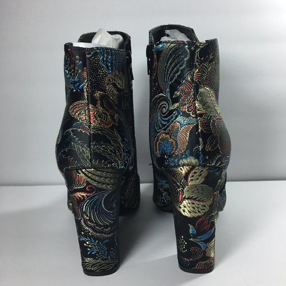 BAMBOO Living-23S Floral Brocade Block Heel Women's Ankle Bootie Boots Size 6 - Picture 4 of 8